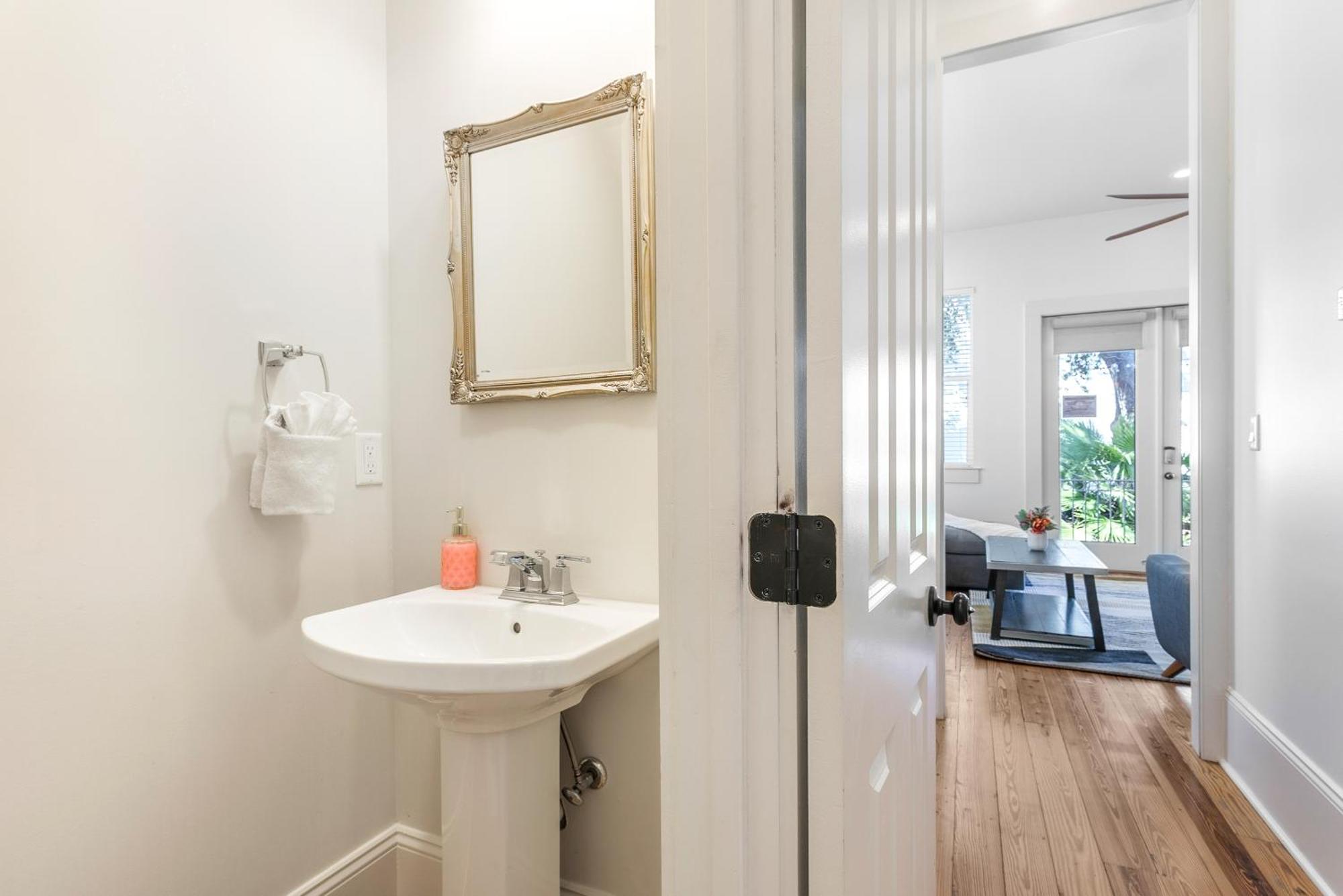 Amazing 3Br Cottage Off St Charles With Pool New Orleans Luaran gambar